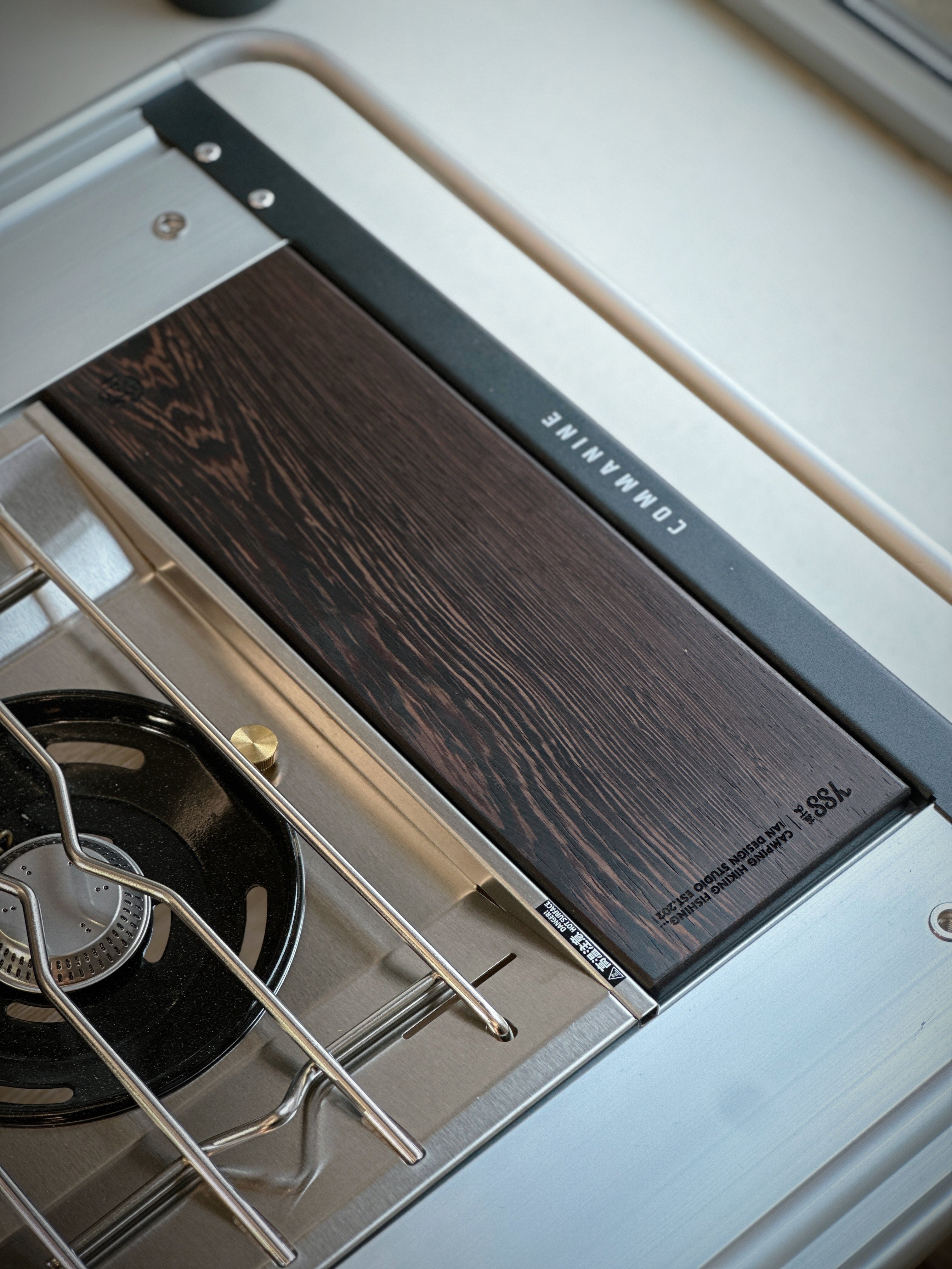 Universal Wenge Wood 0.5-Unit IGT Insert